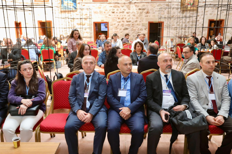 universitemiz-toplumsal-katki-ve-sosyal-inovasyon-zirvesine-katildi-1772